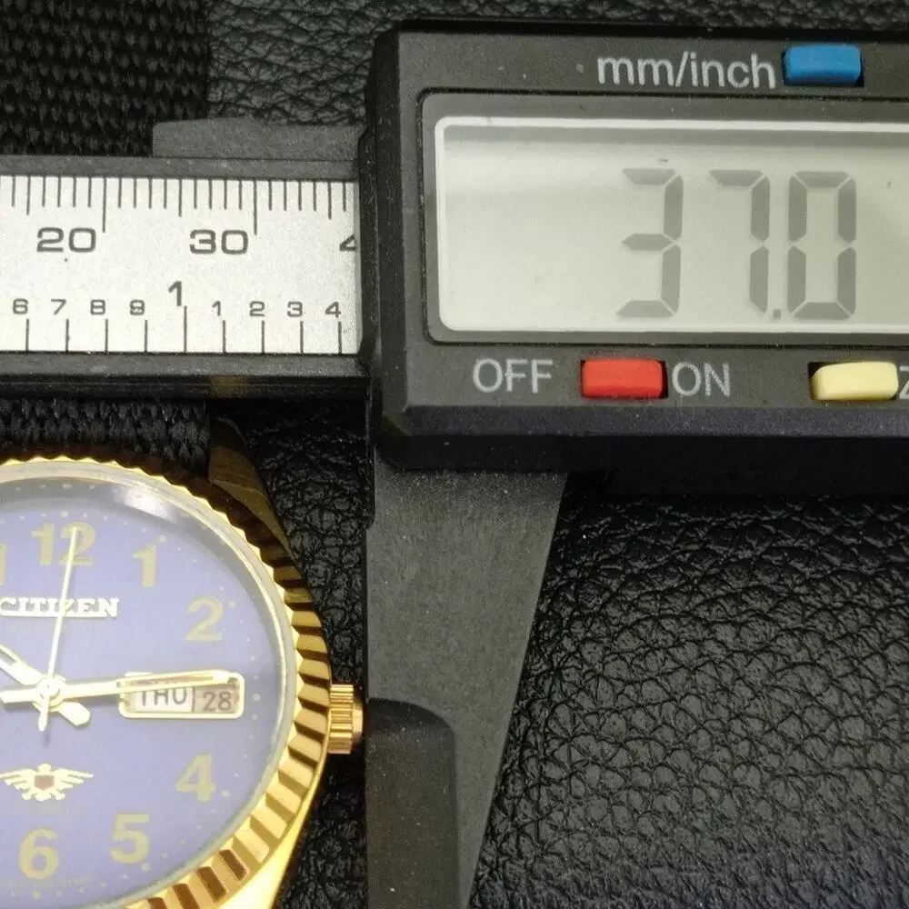Vintage 1987 Citizen Automatic Mens Gold Watch W/daydate & Blue accents